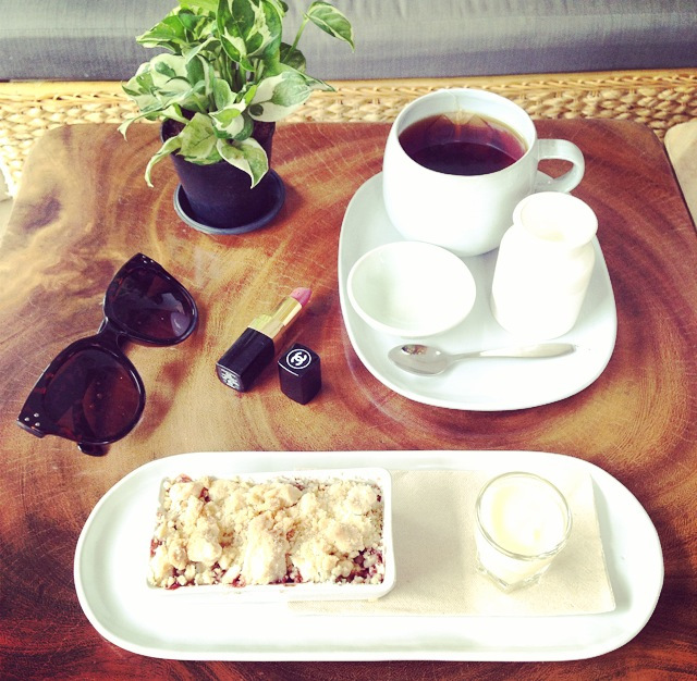 Black tea from Harrods with a side of apple & berry crumble at Kumphoon, Chiang Mai, Thailand.