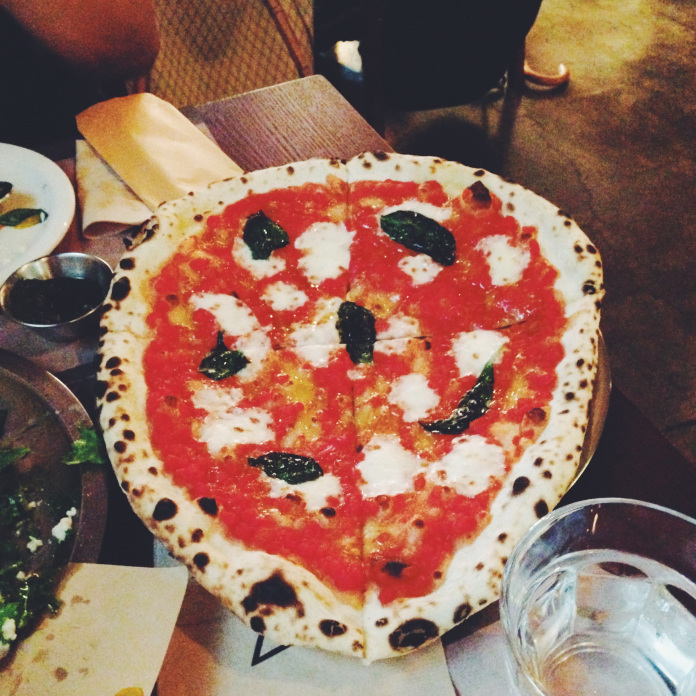 Pizzeria D'Buzza: my favorite pizza place in Garosugil, Apgujeong, Seoul, South Korea.
