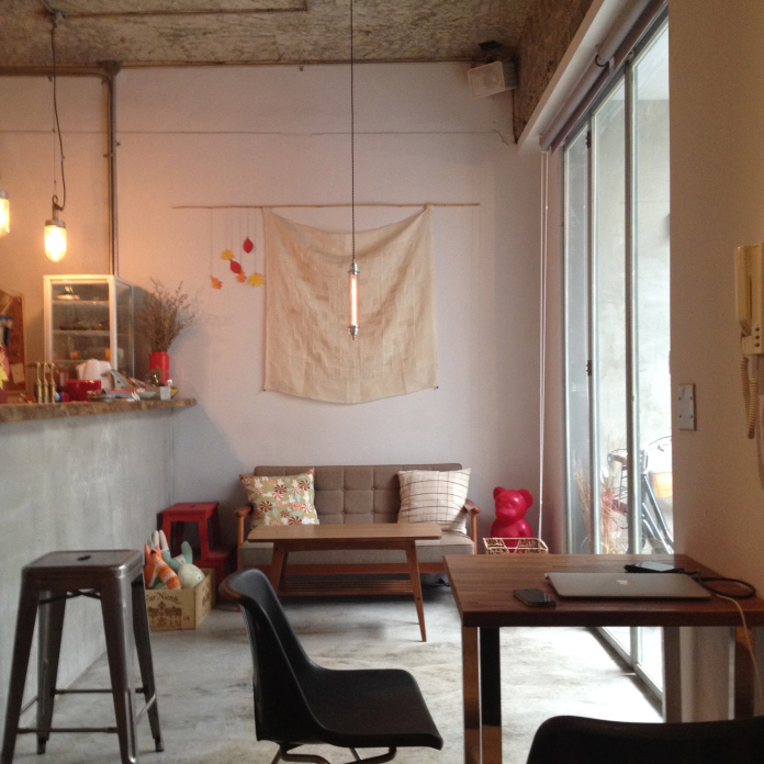 Neighborhood cafe that served fusion Korean-Taiwanese sandwiches.