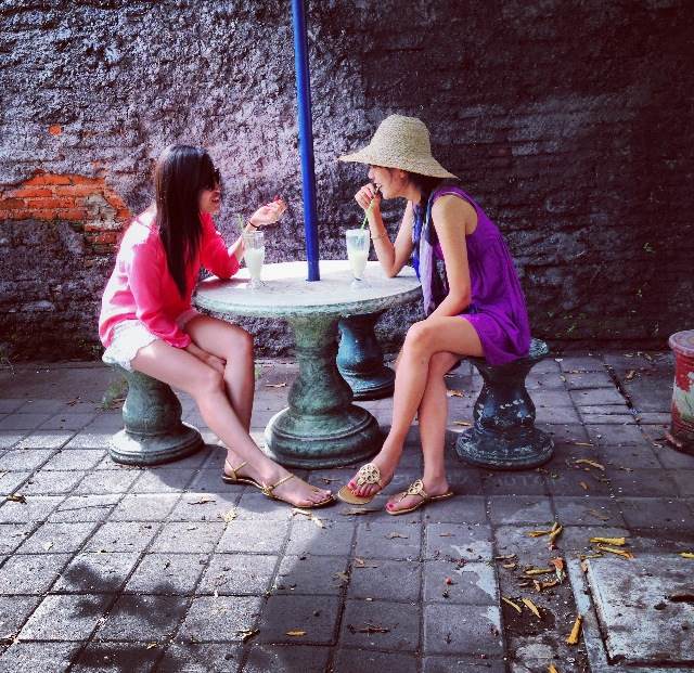 Kicking off our morning with soursop and guava juices at a warung.