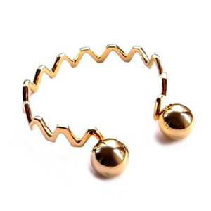 Queen Zigzag Bangle