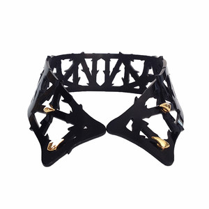 Small Thorn Rivet Collar Necklace